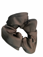 Oversized Dary Grey Satin Scrunchie Suprema Rose